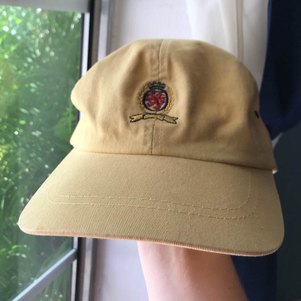 VINTAGE Tommy Hilfiger Crest Strapback Hat